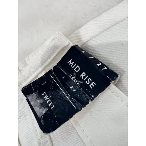 Lucky Brand Size 4/27 Mid Rise Sweet Crop White Jeans MSRP $80 NWT w/ defect