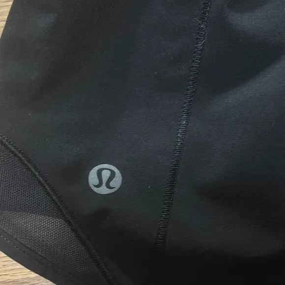 Lululemon hottie hot shorts size 2