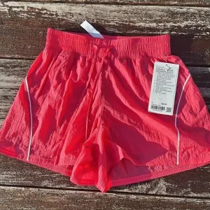 Lululemon License to Train High-Rise Short 4&quot; glazed pink size‎ 4 NWT