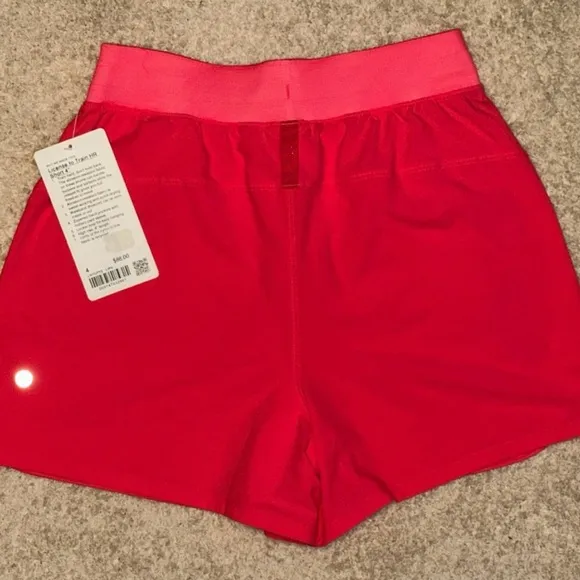 Lululemon NWT License to Train High-Rise Short 4&quot;