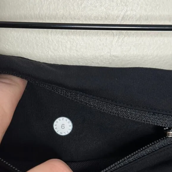 LULULEMON Run Times Short II *4&quot; Black Sz 6 {WW26}