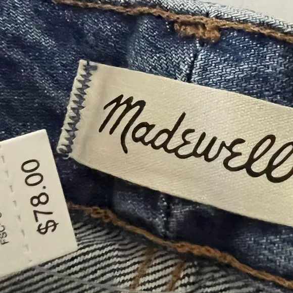Madewell NWT Relaxed Mid-Length Denim Shorts Size 22W blue