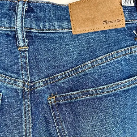Madewell The '90s Straight Jean in Penwood Wash: BCRF Selvedge Edition SZ 25
