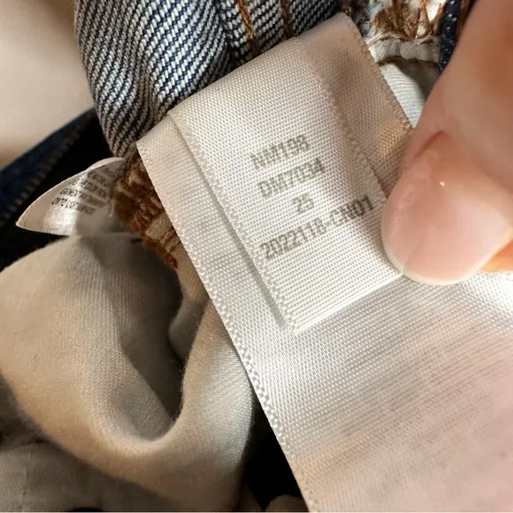 Madewell The '90s Straight Jean in Penwood Wash: BCRF Selvedge Edition SZ 25