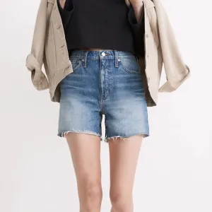 Madwell Relaxed Mid-Length Denim Shorts in Cranwood Wash Blue Size 25
