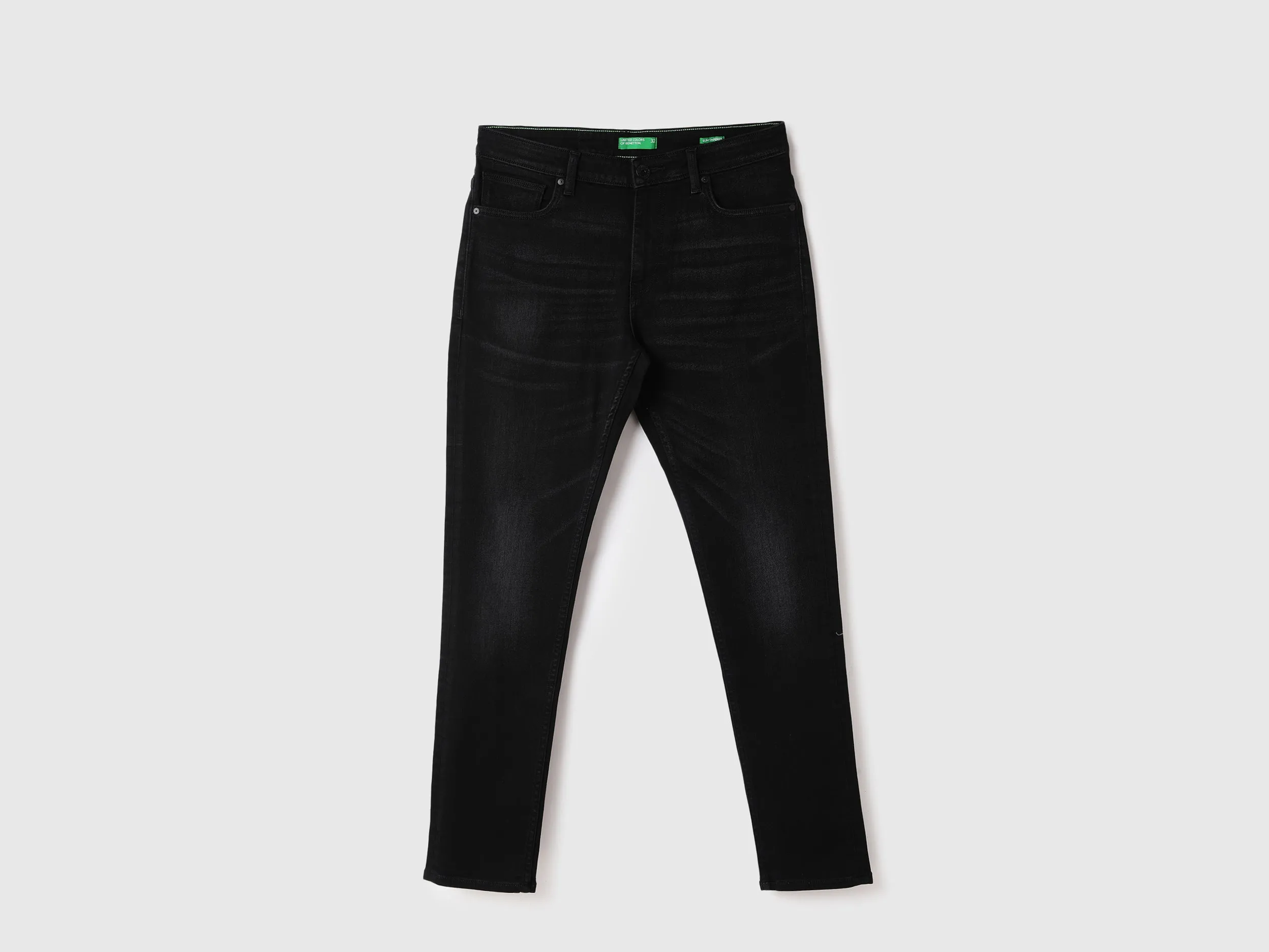 Men Solid Slim Tapered Fit Jeans
