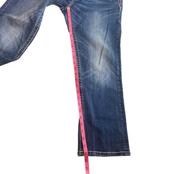 Miss Me Boyfriend Capri Size 29 Medium Wash Contrast Stitching Flap Pockets