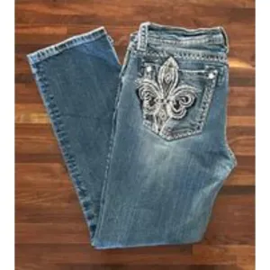 Miss Me Easy Capri Distressed Jeans Size 32