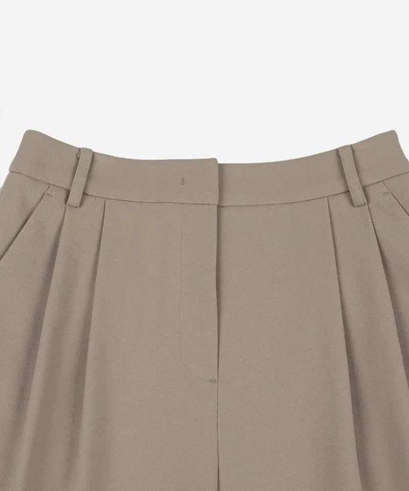 Monday Flow Relaxed Knee Length Shorts - Beige