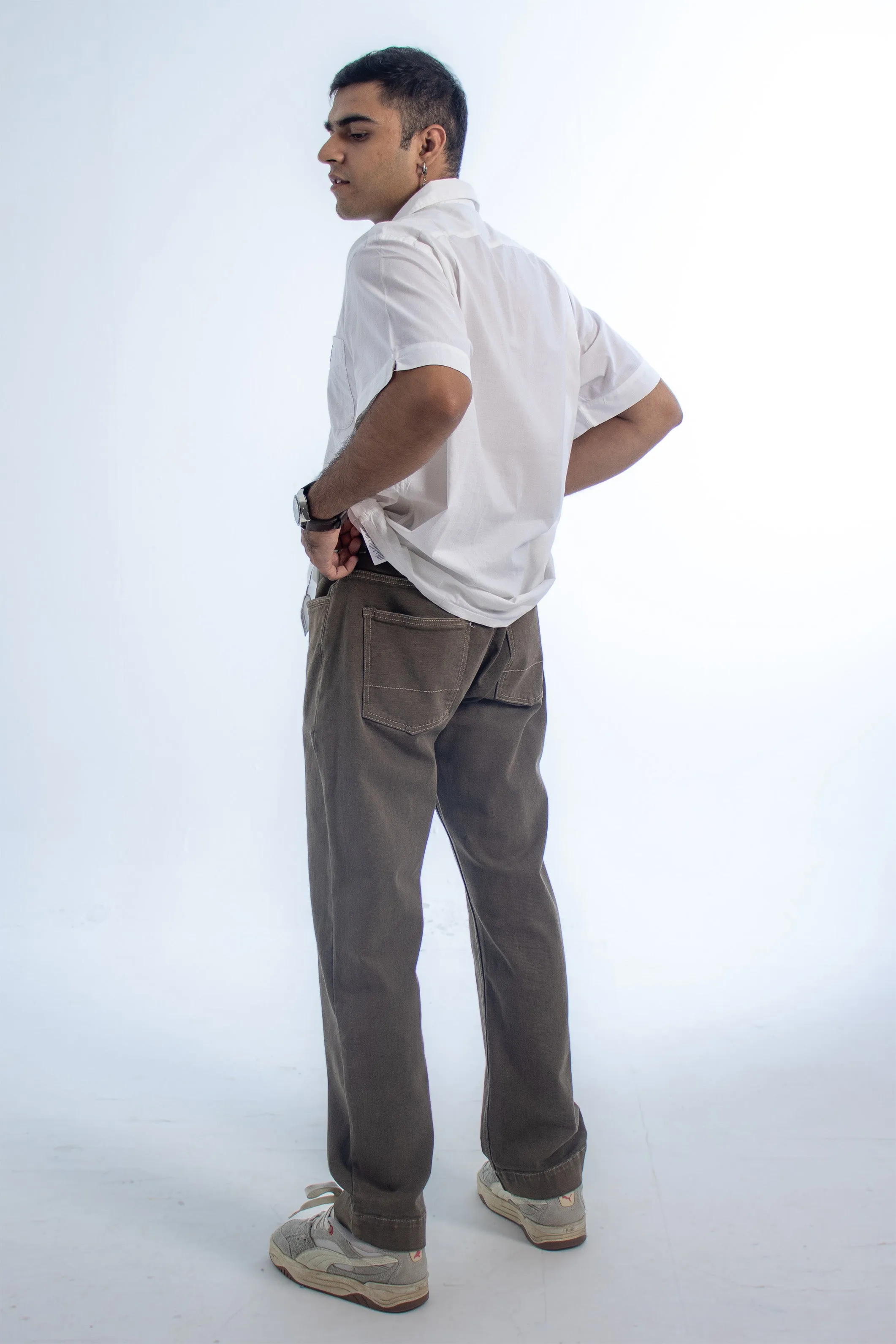 Move Easy Straight Jeans: Overcast Brown