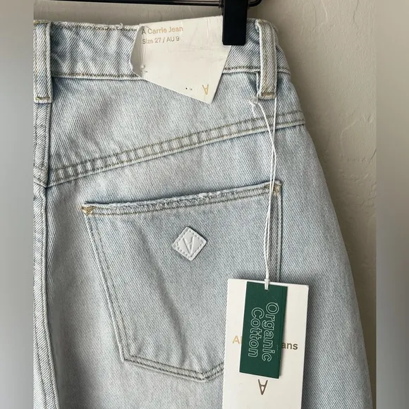 NEW Abrand a Carrie high relaxed fit jeans light wash 27