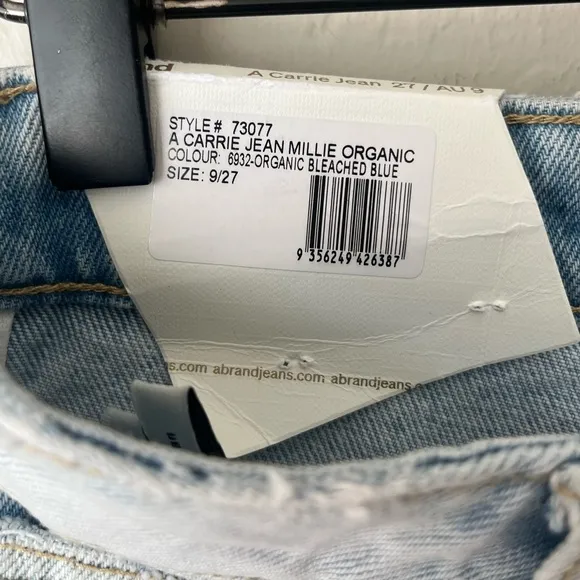 NEW Abrand a Carrie high relaxed fit jeans light wash 27