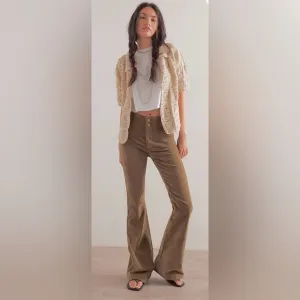 NWOT $98 WE THE FREE Free People 29x32” Jayde Corduroy Flare Jeans High Rise