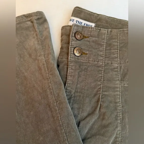 NWOT $98 WE THE FREE Free People 29x32” Jayde Corduroy Flare Jeans High Rise