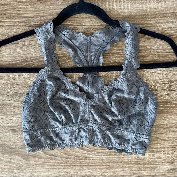 NWOT Felina Jezebel Lace Bralette Sweetheart Neckline Bras Black White Gray Pink