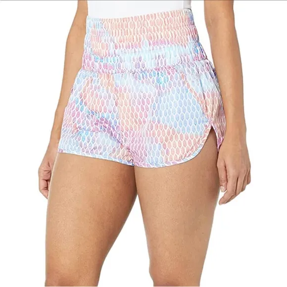 NWOT The way home printed shorts by Free People Movement in size Medium