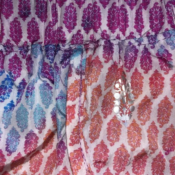 NWOT The way home printed shorts by Free People Movement in size Medium