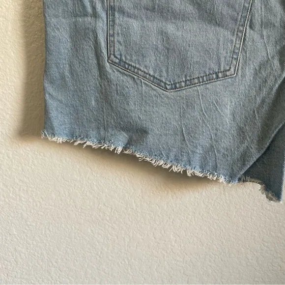 NWT Abercrombie &amp; Fitch 90’s Cut Off High Waisted Relaxed Fit Denim Jean Shorts