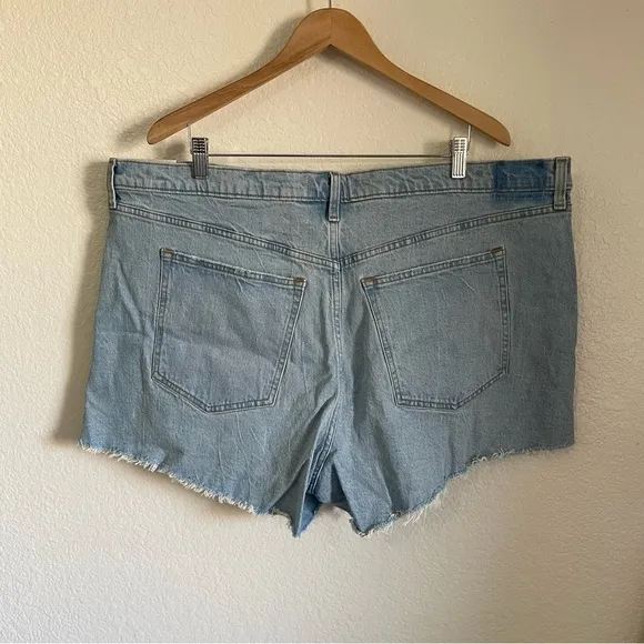 NWT Abercrombie &amp; Fitch 90’s Cut Off High Waisted Relaxed Fit Denim Jean Shorts
