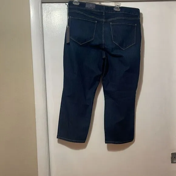 NWT NYDJ jeans size 16 W Marilyn relaxed Capri