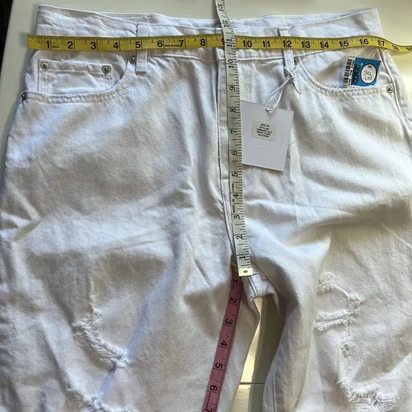 NWT Women’s Pistola Presley High Rise Relaxed Roller Destructed White Jeans