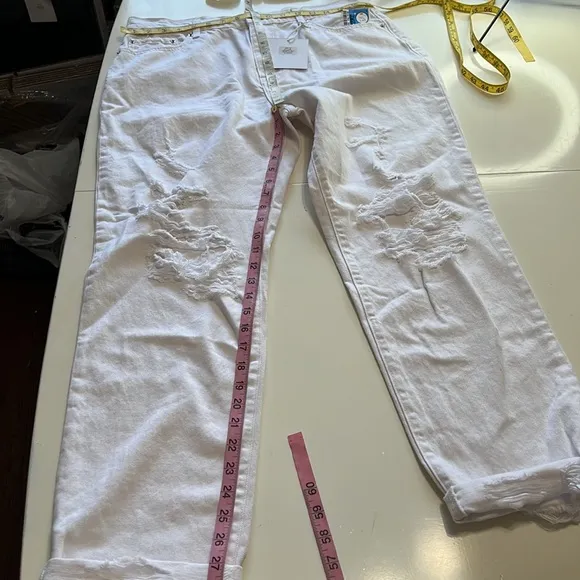 NWT Women’s Pistola Presley High Rise Relaxed Roller Destructed White Jeans