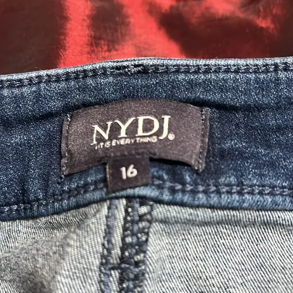 NYDJ Marilyn  Classic Blue Jeans. Size 16. Excellent preowned condition