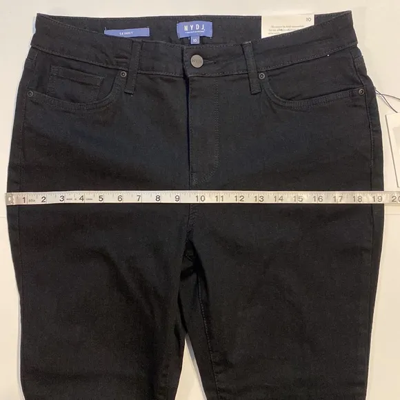 NYDJ SZ 10 Black Denim Skinny Jeans New D31