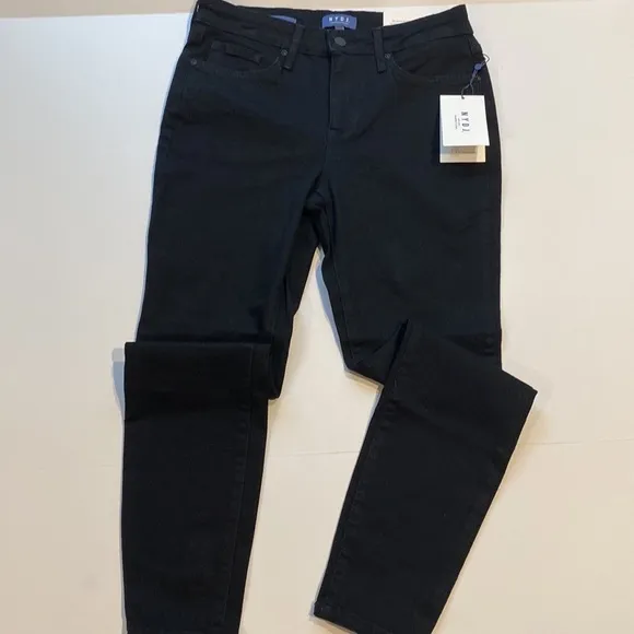 NYDJ SZ 10 Black Denim Skinny Jeans New D31