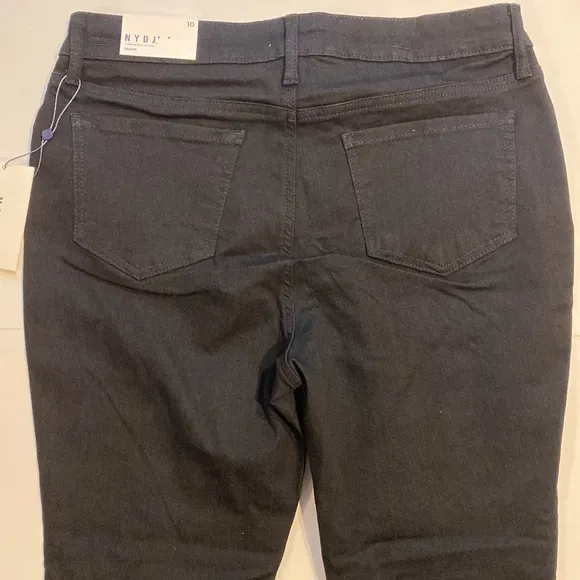 NYDJ SZ 10 Black Denim Skinny Jeans New D31