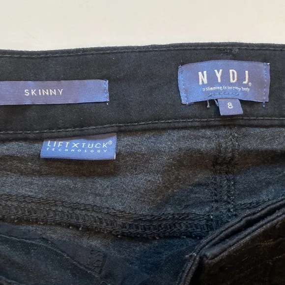 NYDJ SZ 8 Black Skinny Denim Jeans New D6