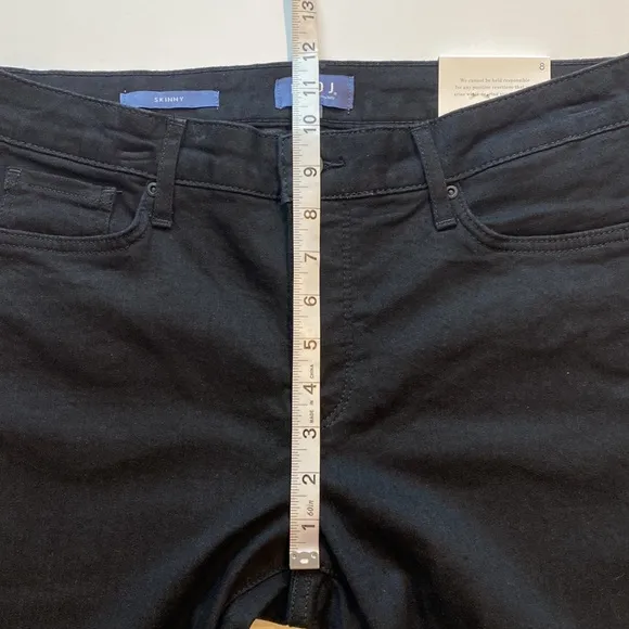 NYDJ SZ 8 Black Skinny Denim Jeans New D6