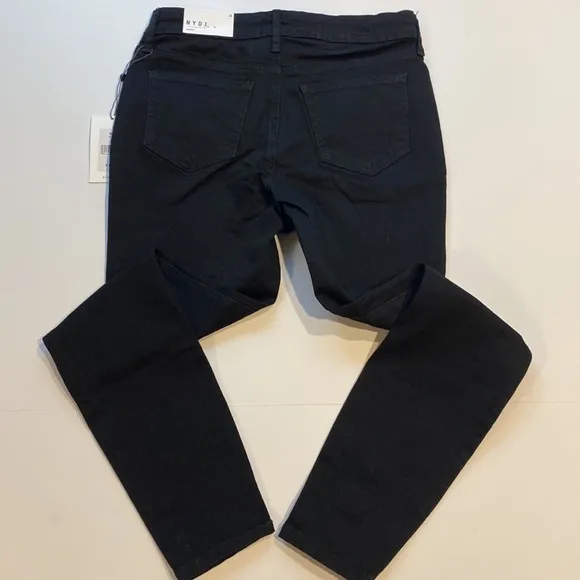 NYDJ SZ 8 Black Skinny Denim Jeans New D6