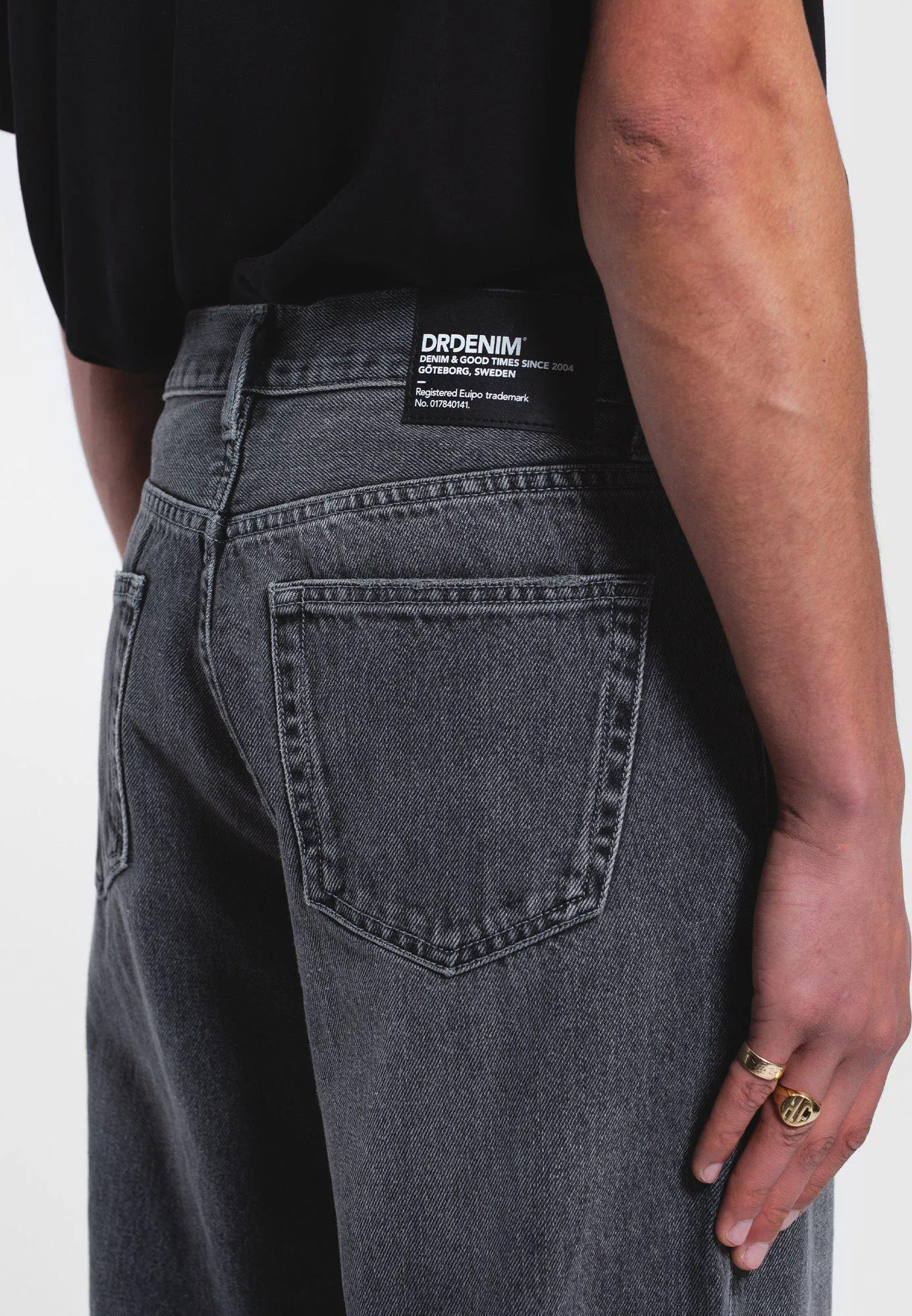 Omar - Mid Grey Used