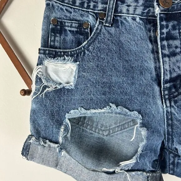 ONE TEASPOON Chargers Distressed Shorts Size 25 GUC P492
