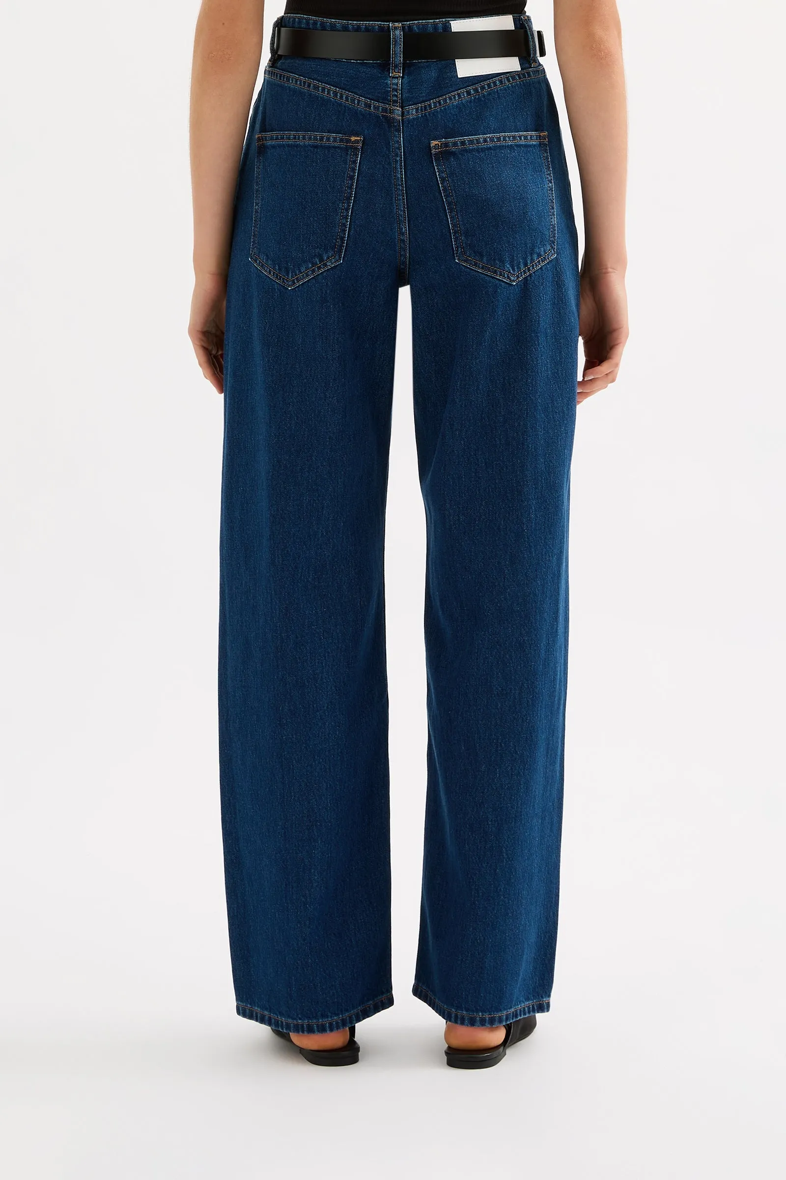 ORGANIC RELAXED LEG JEAN