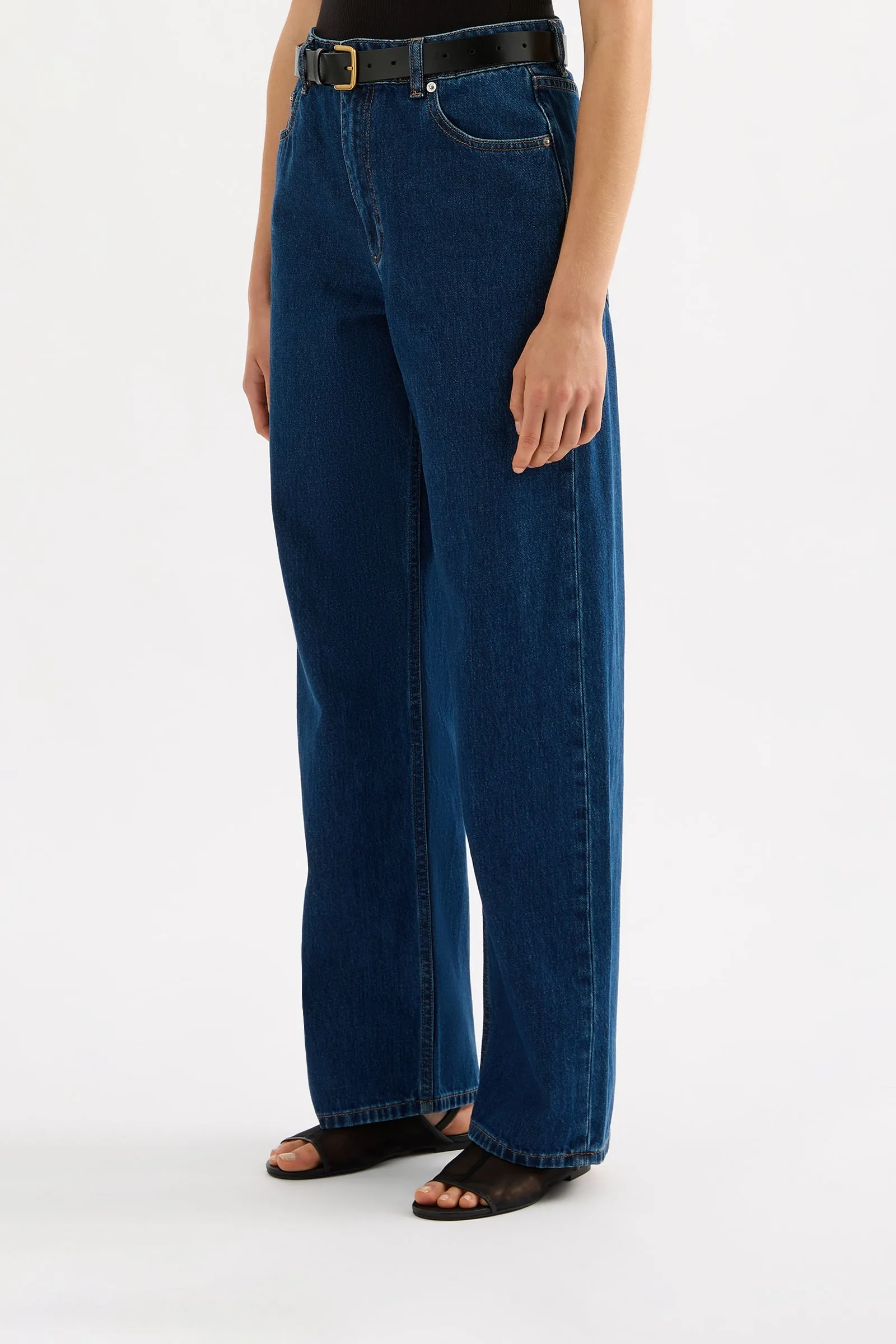 ORGANIC RELAXED LEG JEAN