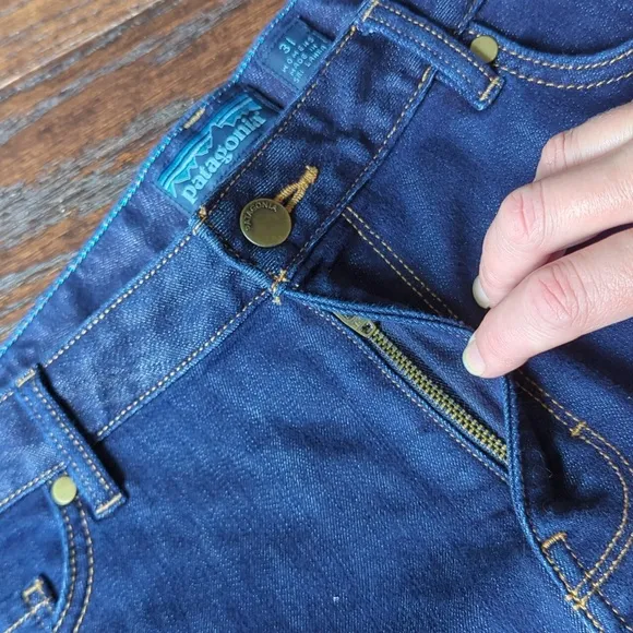 PATAGONIA I Dark Blue Denim Relaxed Fit High Rise Cuffed Hem Jean Shorts, 31/12