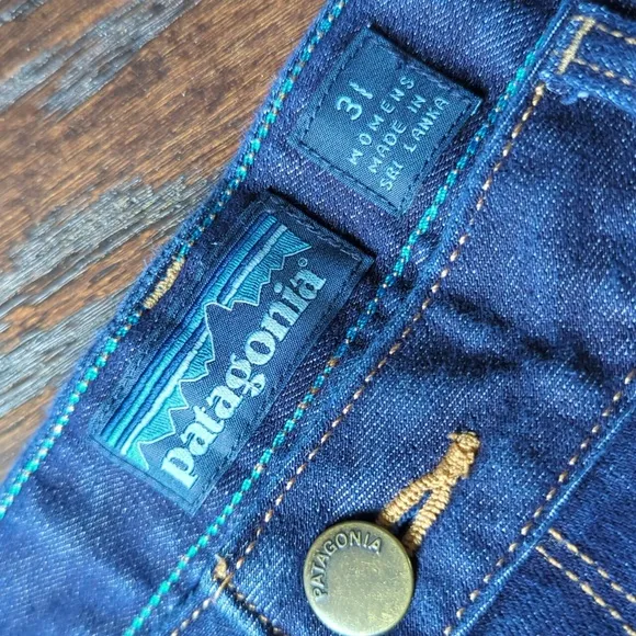 PATAGONIA I Dark Blue Denim Relaxed Fit High Rise Cuffed Hem Jean Shorts, 31/12