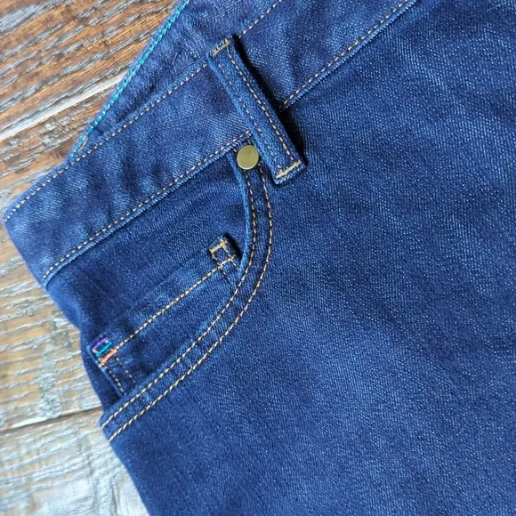 PATAGONIA I Dark Blue Denim Relaxed Fit High Rise Cuffed Hem Jean Shorts, 31/12