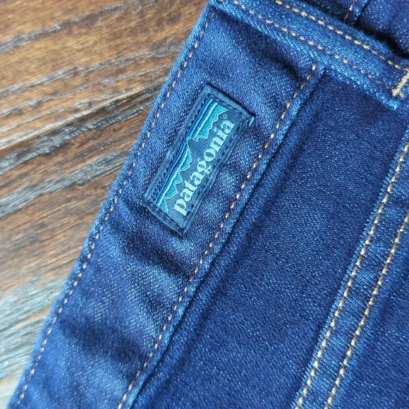 PATAGONIA I Dark Blue Denim Relaxed Fit High Rise Cuffed Hem Jean Shorts, 31/12