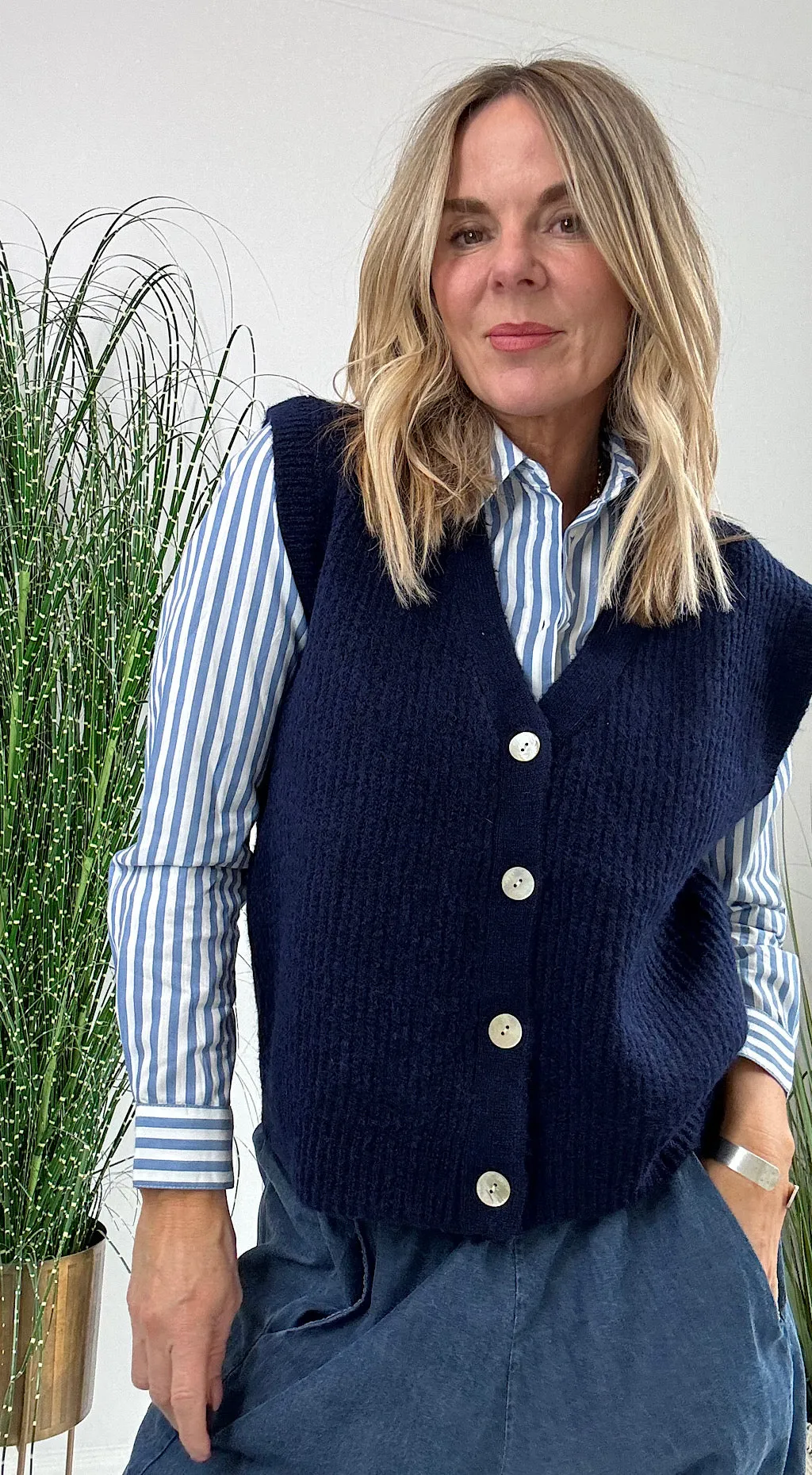 Provoke Knitted Waistcoat - Navy