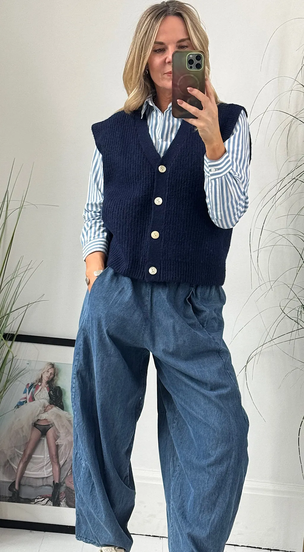 Provoke Knitted Waistcoat - Navy