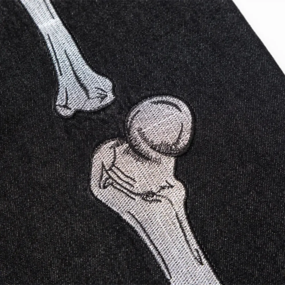 "Dark Skeleton Embroidery Baggy" Jeans