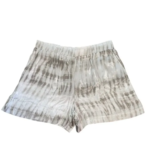 RAILS LEIGHTON LUXE SATIN CREPE SHORTS in SAND TIDE, Size Large, NWT