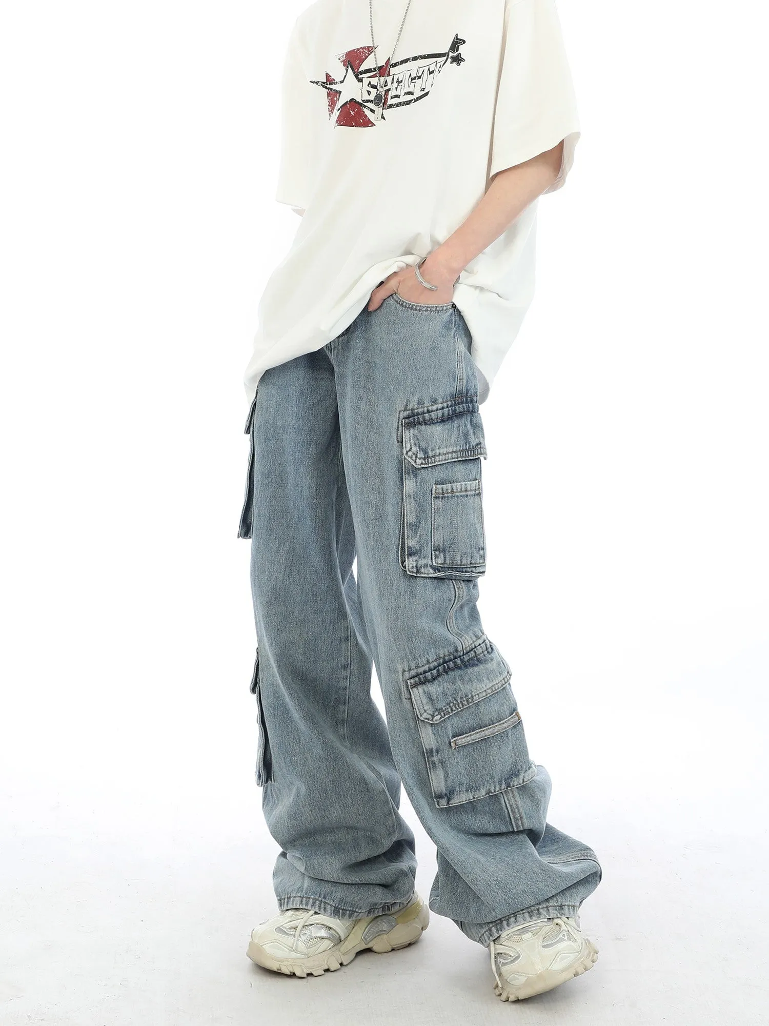 Relaxed Fit Cargo Jeans
