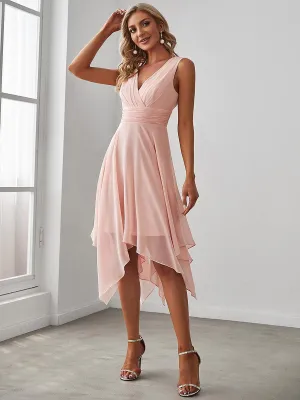 Robe courte en mousseline rose à ourlet irrégulier