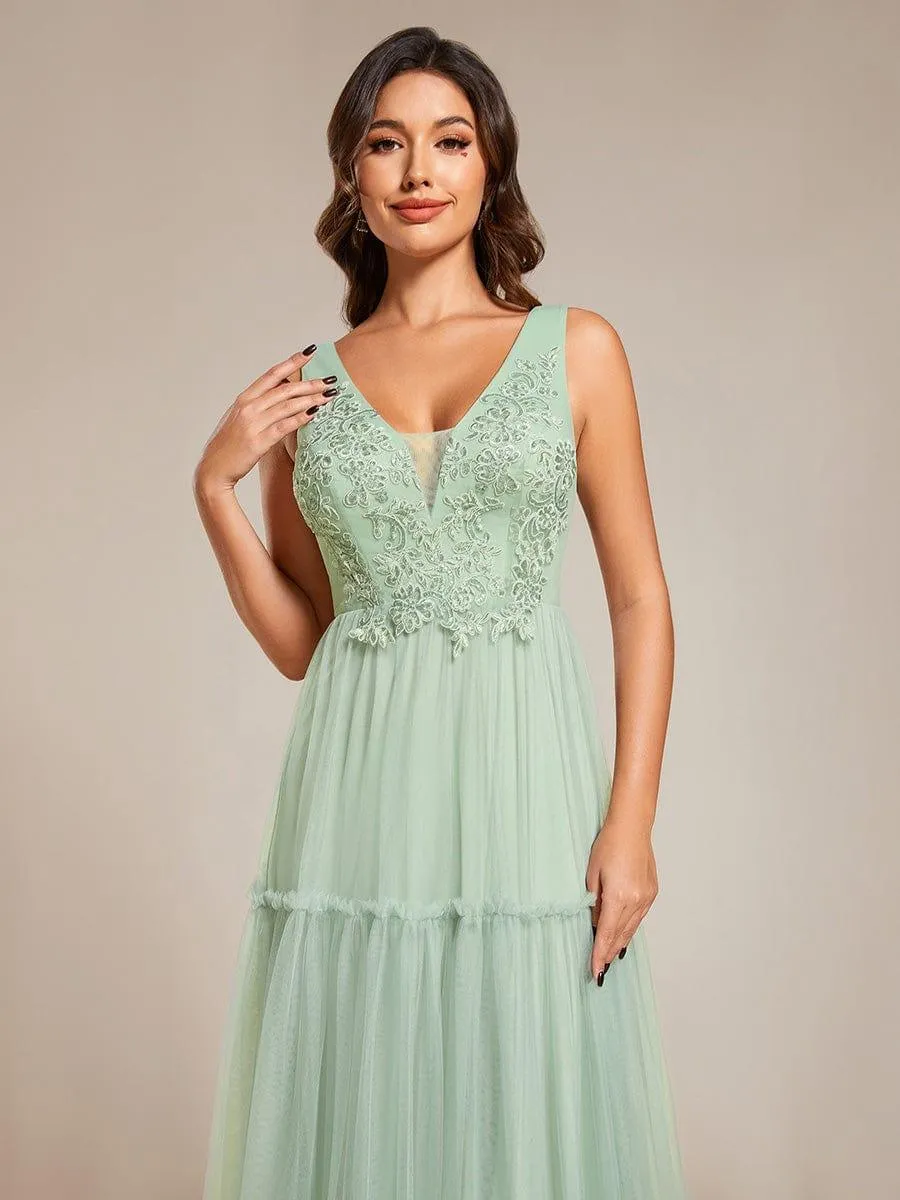 Robe de soirée en tulle transparent sans manches avec appliques