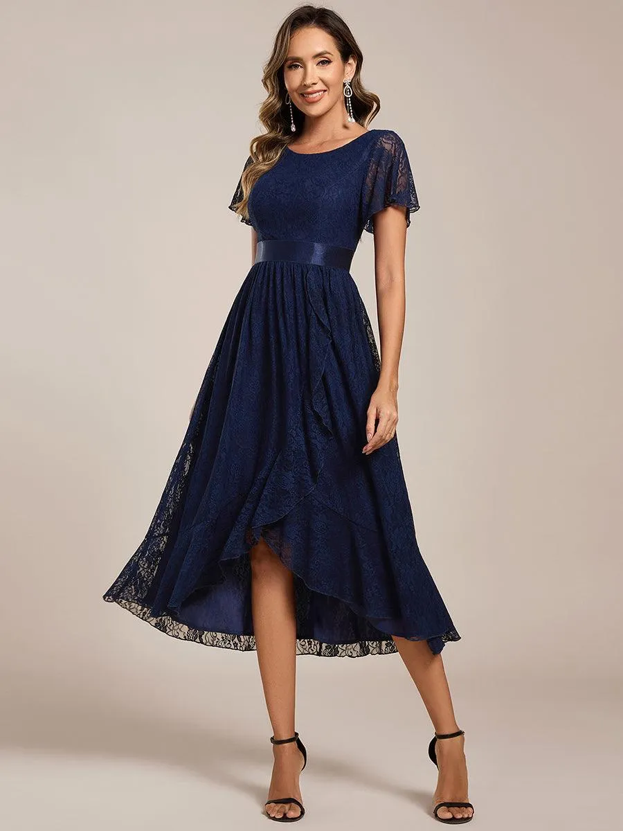 Robe d'invitée de mariage coupe A en dentelle