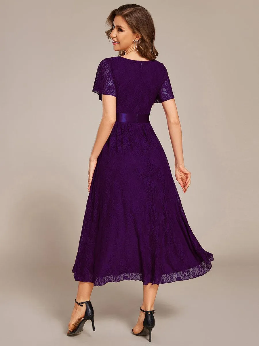 Robe d'invitée de mariage coupe A en dentelle